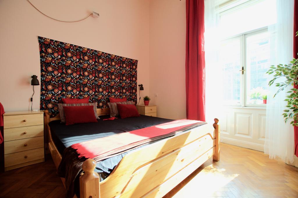 Apartment Budget Apartment By Hi5 - Uelloi 36 Budapest